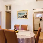 Two-bedroom In Banjole
