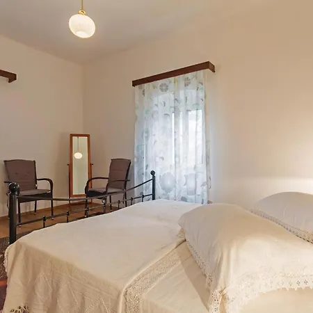 Two-bedroom In 반졸레