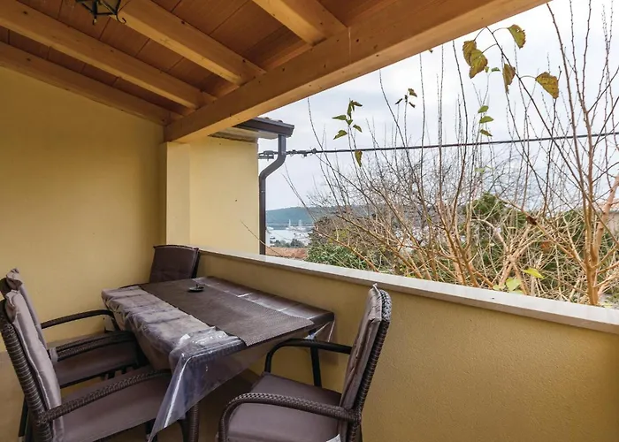 Two-bedroom In بنجول